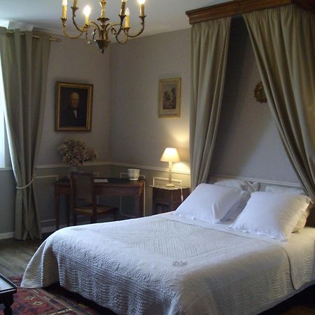 לינה וארוחת בוקר סן מלו Manoir De La Baronnie מראה חיצוני תמונה