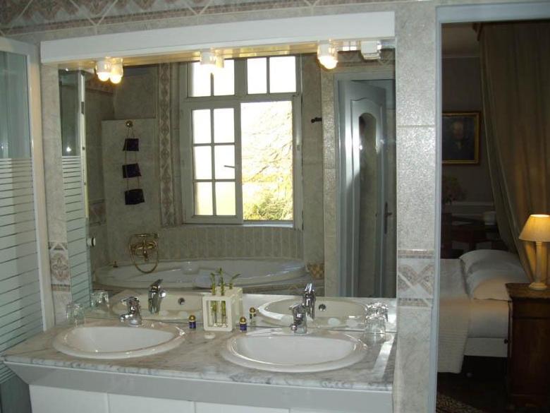 לינה וארוחת בוקר סן מלו Manoir De La Baronnie מראה חיצוני תמונה