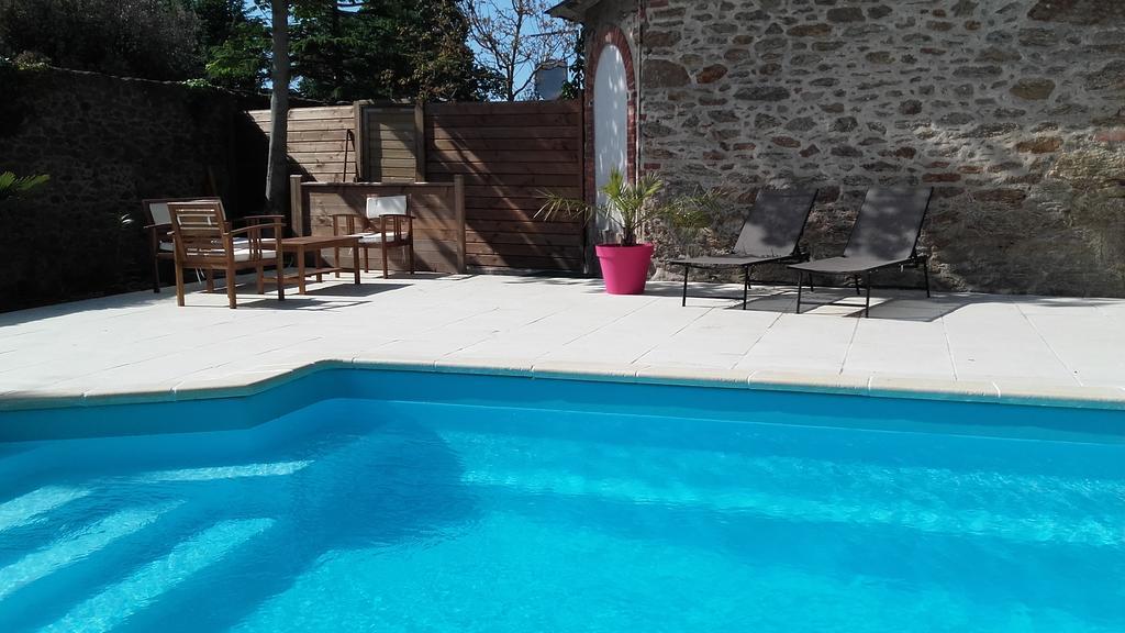 לינה וארוחת בוקר סן מלו Manoir De La Baronnie מראה חיצוני תמונה